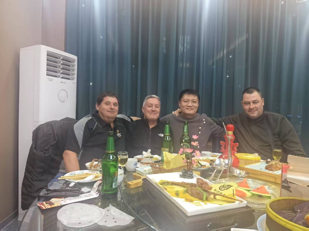 各國朋友歡聚一堂