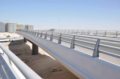 高架橋防撞護欄