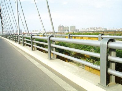 橋梁防撞護欄 0.6m